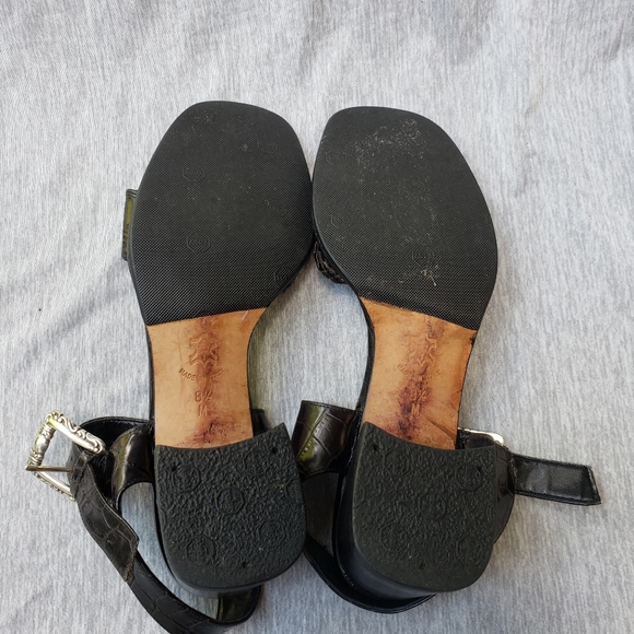 Brighton Vintage Sandles - Picture 9 of 14